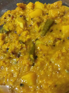 রুই মাছের মাথা দিয়ে মুগডাল রেসিপির প্রধান ছবি
