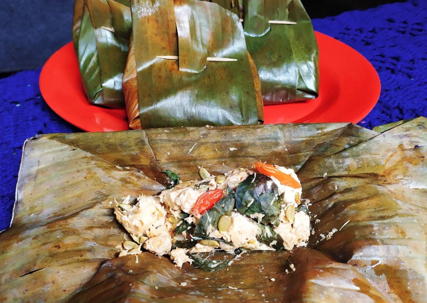 Botok tahu tempe petai cina