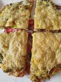 Pizza extrafina con queso y verduras