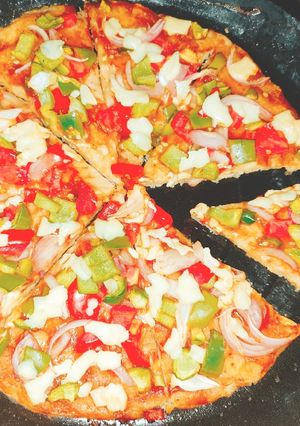 কড়াই পিজ্জা (kadai pizza recipe in Bengali) রেসিপির প্রধান ছবি