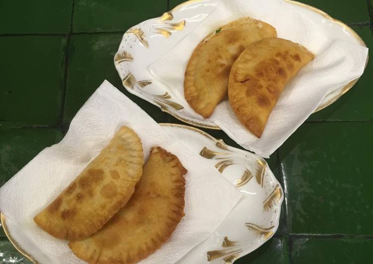 Empanadas Caprese ©