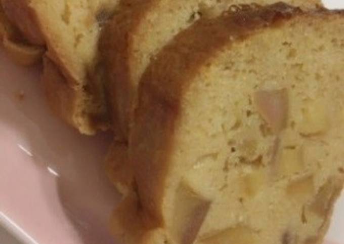 Apple pound cake