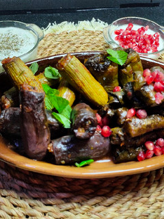صورة لوصفة محشي ورق عنب وكوسه وبادنحان وفلفل بالهنا والشفا