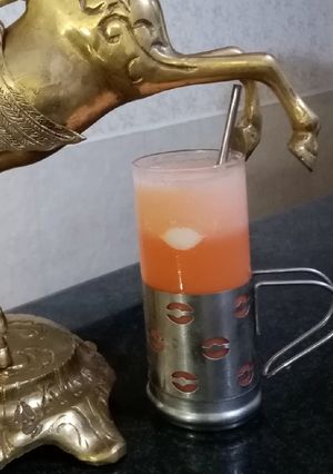 عکسی از دستور آب هویج بستنی