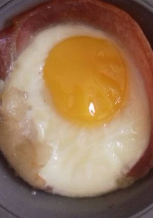 Foto resep Bacon (boleh sapi atau babi) and egg (Resep dari tasty)