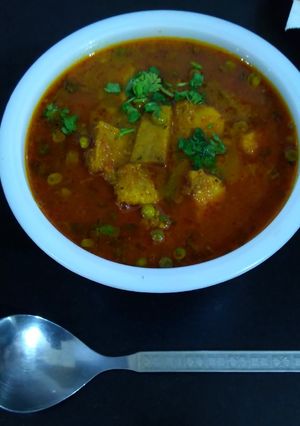 जिमीकन्द मटर की सब्जी (jimikand matar ki sabzi recipe in Hindi) रेसिपी मुख्य फोटो