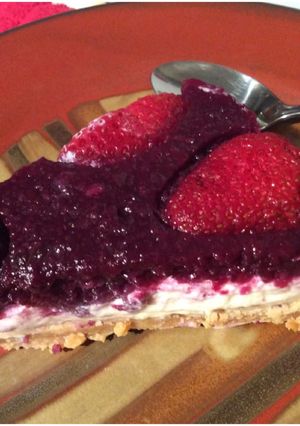 Una foto de Pie (tarta) de queso con frutos rojos