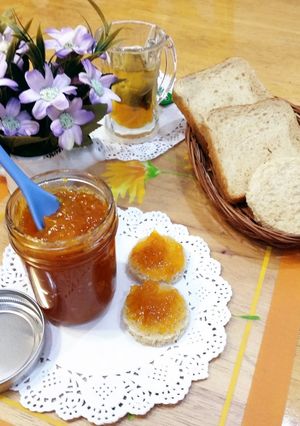 A picture of Apricot jam.