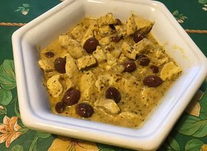 Une photo de Poulet aux olives violettes, sauce crème au citron confit et coriandre