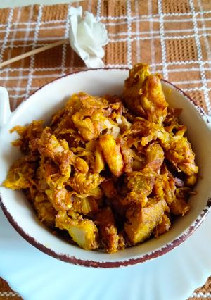 A picture of Dry Jackfruit sabzi with gram flour.