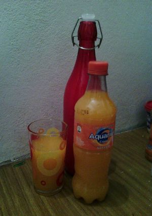 Una foto de Licor de mandarina