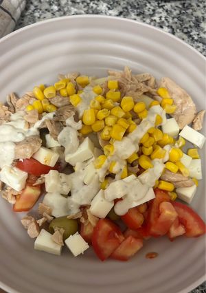 Una foto de Ensalada de pollo y papa