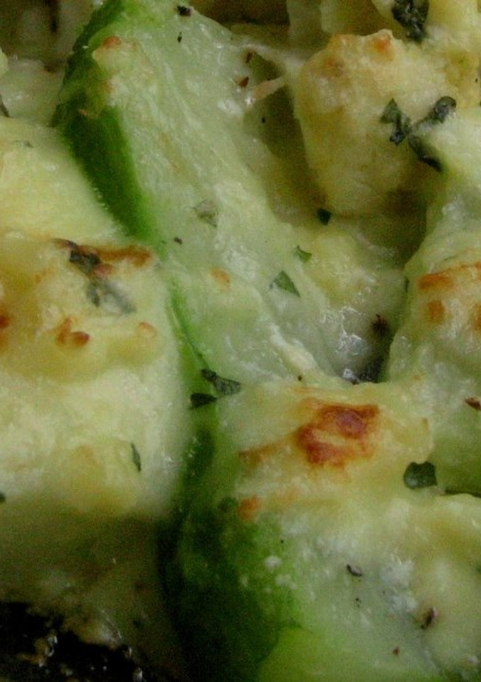 Una foto de Güisquil en salsa bechamel