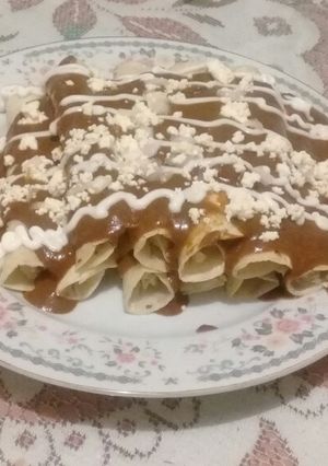 Una foto de Enmoladas 🍽