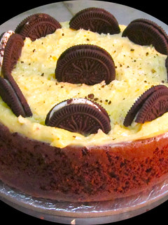 A picture of Oreo Chocolate cake.
