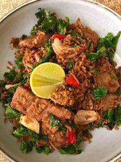 รูปของ ข้าวผัดรถไฟ ข้าวผัดโบราณ ข้าวผัดซีอิ๊ว คีโต (Soy sauce fried rice KETO)