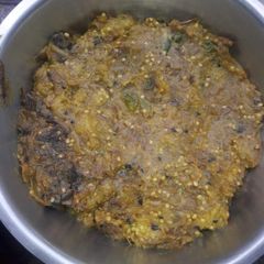 A picture of Baingan bharta.