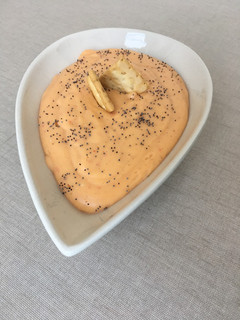 Una foto de Hummus de Mijo con pimientos