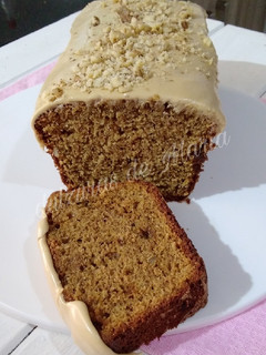 Una foto de Torta integral con Glaseado de café ☕