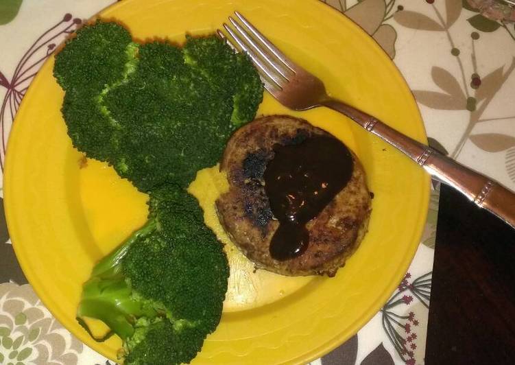 Healthy Pancakes with steamed broccoli