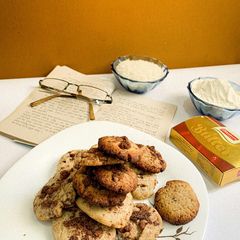 4 ingredient Chocookies without microwave A picture of 4 ingredient Chocookies without microwave.