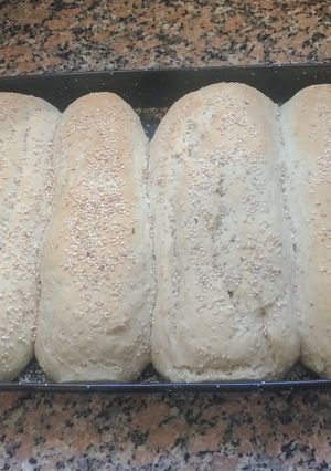 Una foto de Pan con semillas de sésamo
