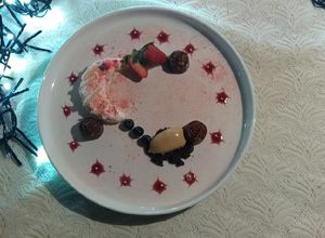 Una foto de Media noche, noche buena