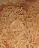Pasta de crema de leche y pollo