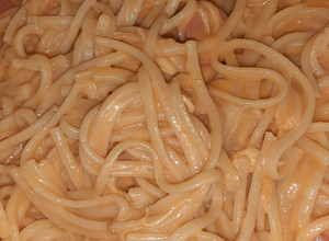 Una foto de Pasta de crema de leche y pollo
