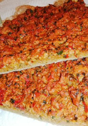 Lahmacun, a török húsos pizza recept fotója