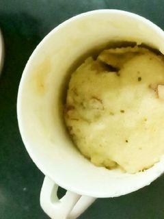 আপেল মগ কেক(Apple mug cake recipe in bengali) রেসিপির প্রধান ছবি