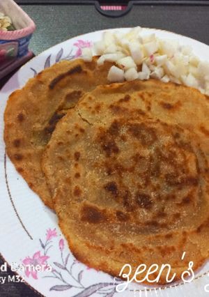 A picture of Shalgam or Turnip Parathas.