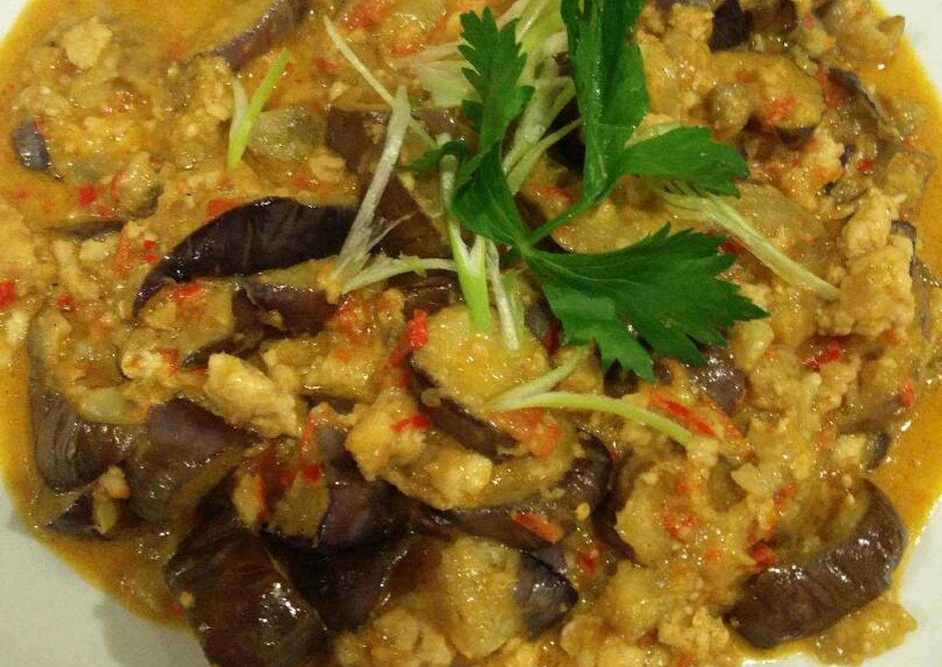 Terong bumbu balado dengan ayam cincang