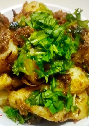 फलाहारी आलू (Falahari aloo recipe in hindi) रेसिपी मुख्य फोटो