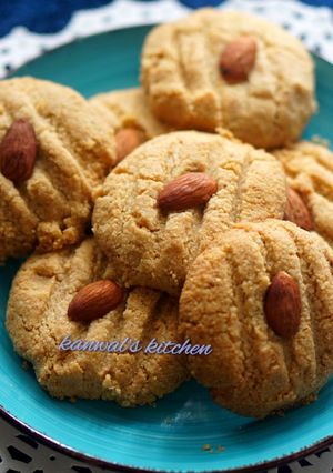 A picture of Almond flour cookies.