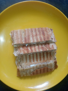 A picture of Toasted bread.