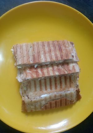 A picture of Toasted bread.