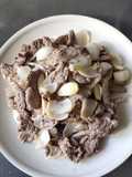Beef with Lotus Flower