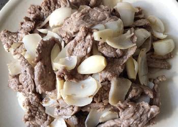 Easiest Way to Recipe Yummy Beef with Lotus Flower