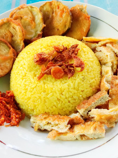Foto resep Nasi Kuning Rice Cooker