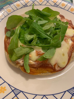 Una foto de Pizza con harina de avena y huevo