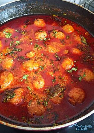 A picture of Dum Aloo.