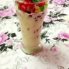 A picture of Fruit custard.