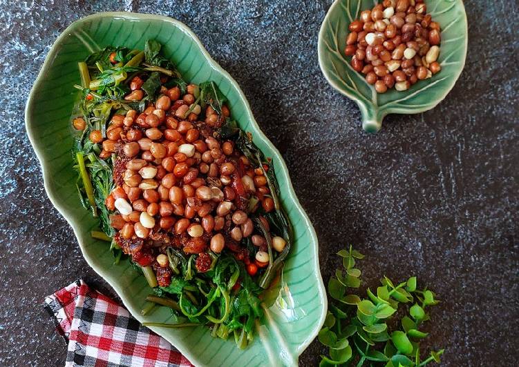 Plecing kangkung khas lombok