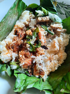 Foto resep Nasi Bakar Tongkol Suwir Pedas