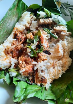 Foto resep Nasi Bakar Tongkol Suwir Pedas