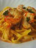 Tagliatelle con salsa de gambas