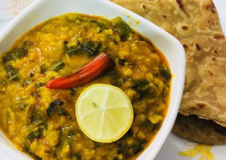 Step-by-Step Guide to Make Super Quick Homemade Moong dal Palak