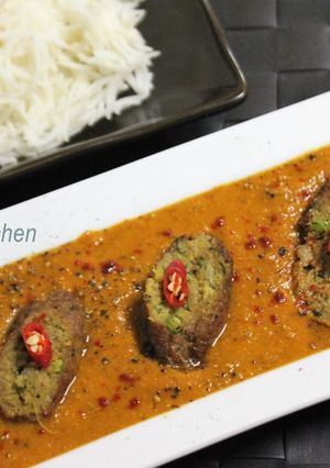 A picture of Mutton Seekh Kebab in Tomato Gravy.