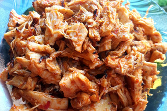 Bagaimana Membuat Ayam suwir pedas manis, Enak Banget